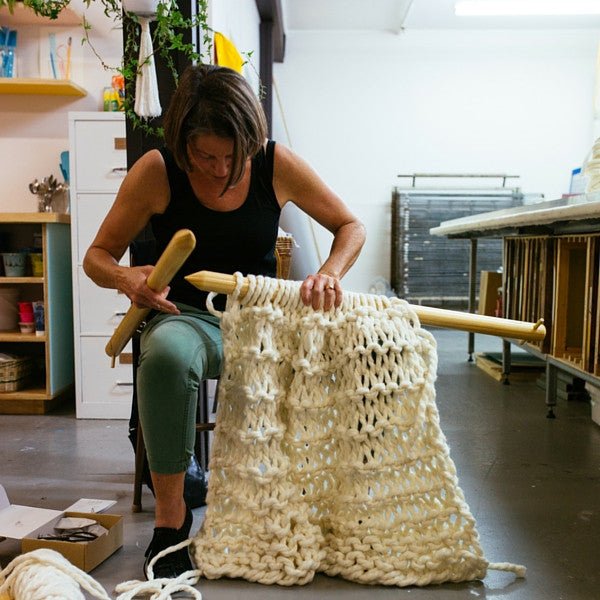 The Neighbourhood Studio X Plump & Co Extreme knitting workshop Wellington, come along and learn how to extreme knitting with Plump & Co’s chunky giant wool merino yarn and huge giant knitting needles! Touring nationwide to New Zealand and Australia.