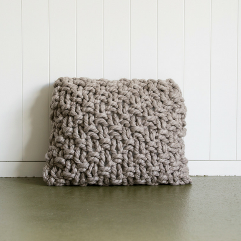 Moss stitch pillow | Pattern